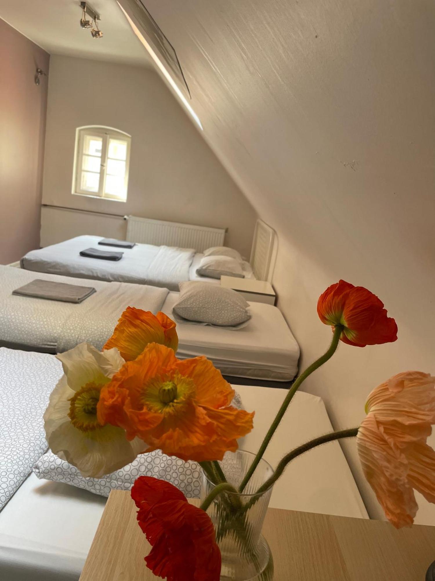 Kolysanka Private Rooms In Old Town Poznan Bagian luar foto