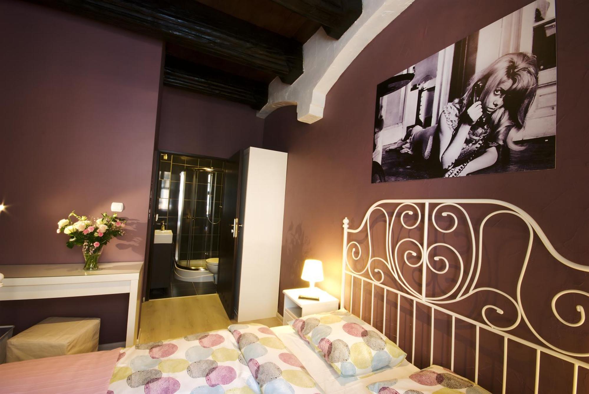 Kolysanka Private Rooms In Old Town Poznan Bagian luar foto